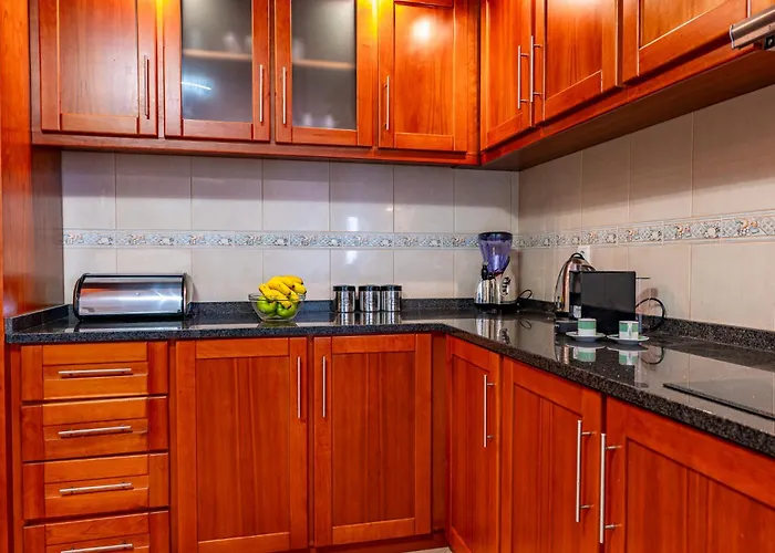 Holiday home View To The Valley, By Op *